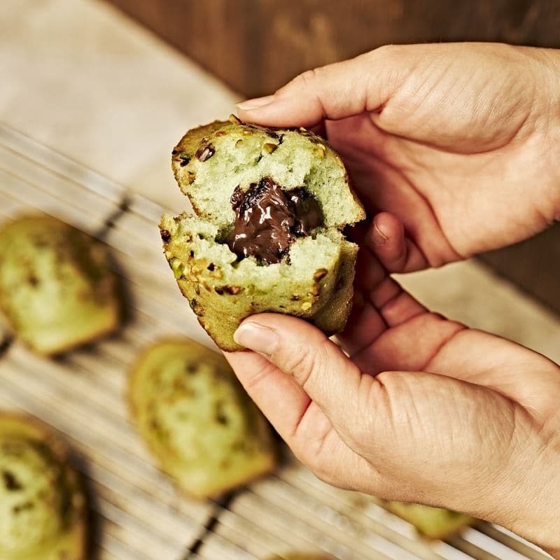 La madeleine pistache fourrée chocolat noisette