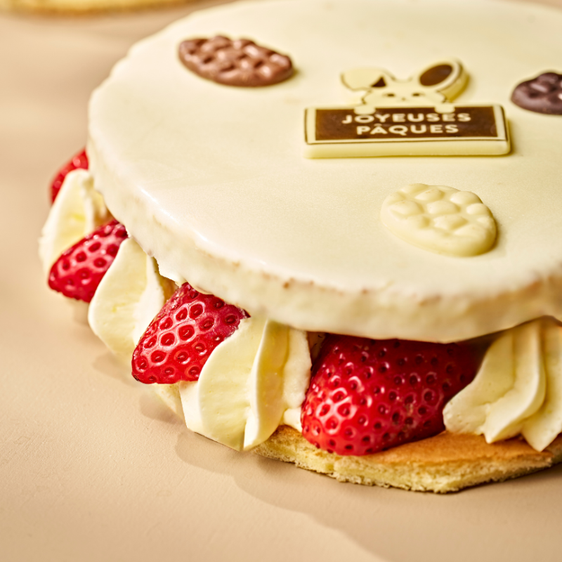 Le gâteau de Pâques fraise